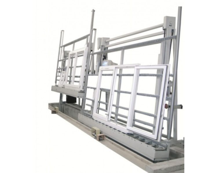 Poste de montage vertical avec descente en fosse – RU‑SE Poste de montage vertical avec descente en fosse pour menuiserie industrielle – RU‑SE
